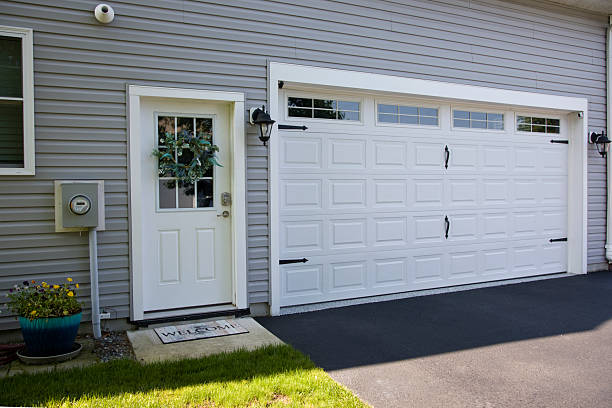 24/7 Emergency Garage Door Panel Replacement experts in Wenatchee, WA
